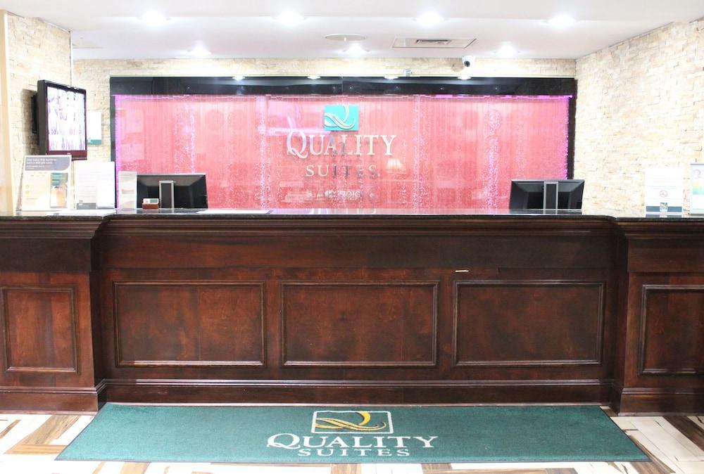Quality Suites Nyc Gateway North Bergen Buitenkant foto