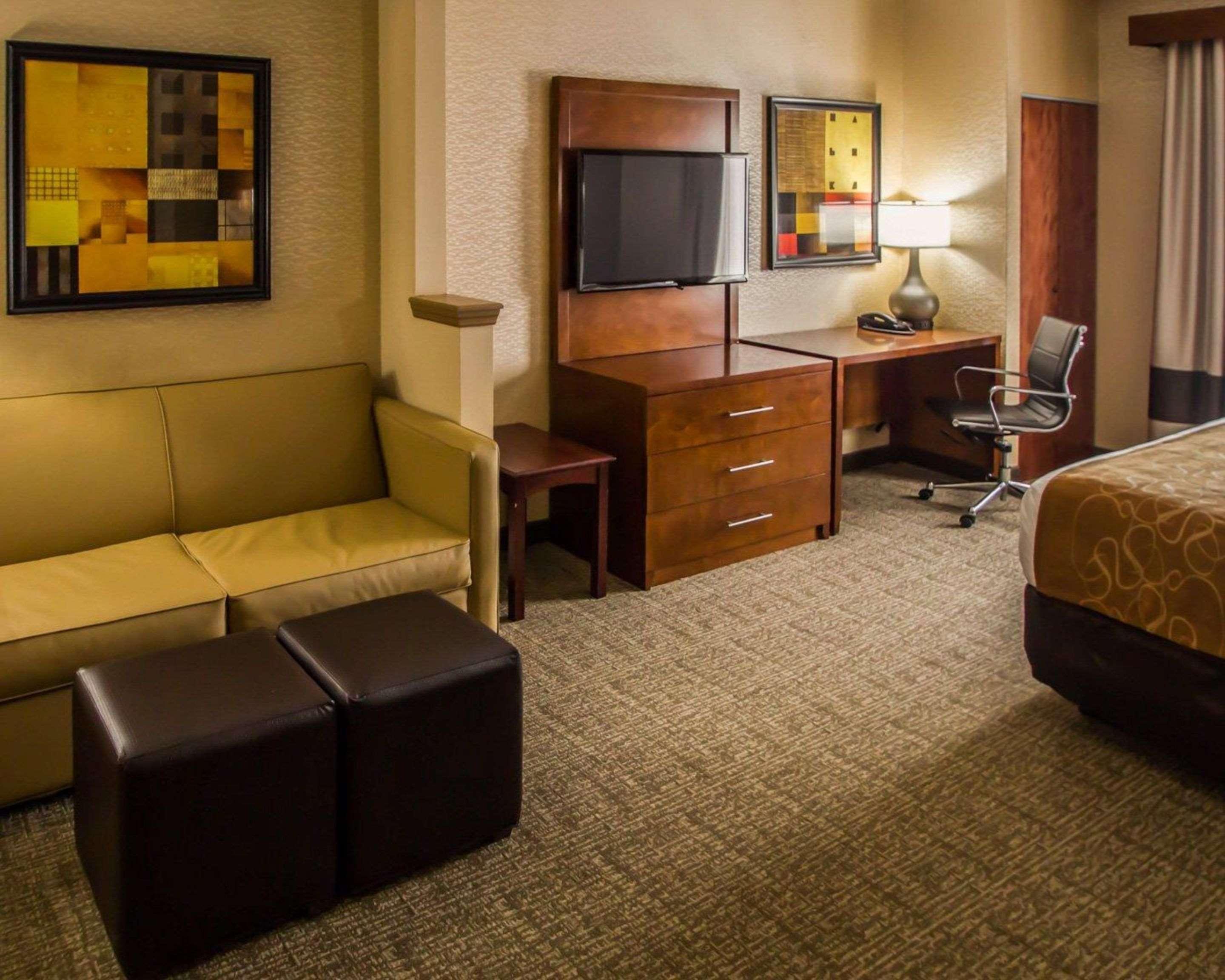 Quality Suites Nyc Gateway North Bergen Buitenkant foto