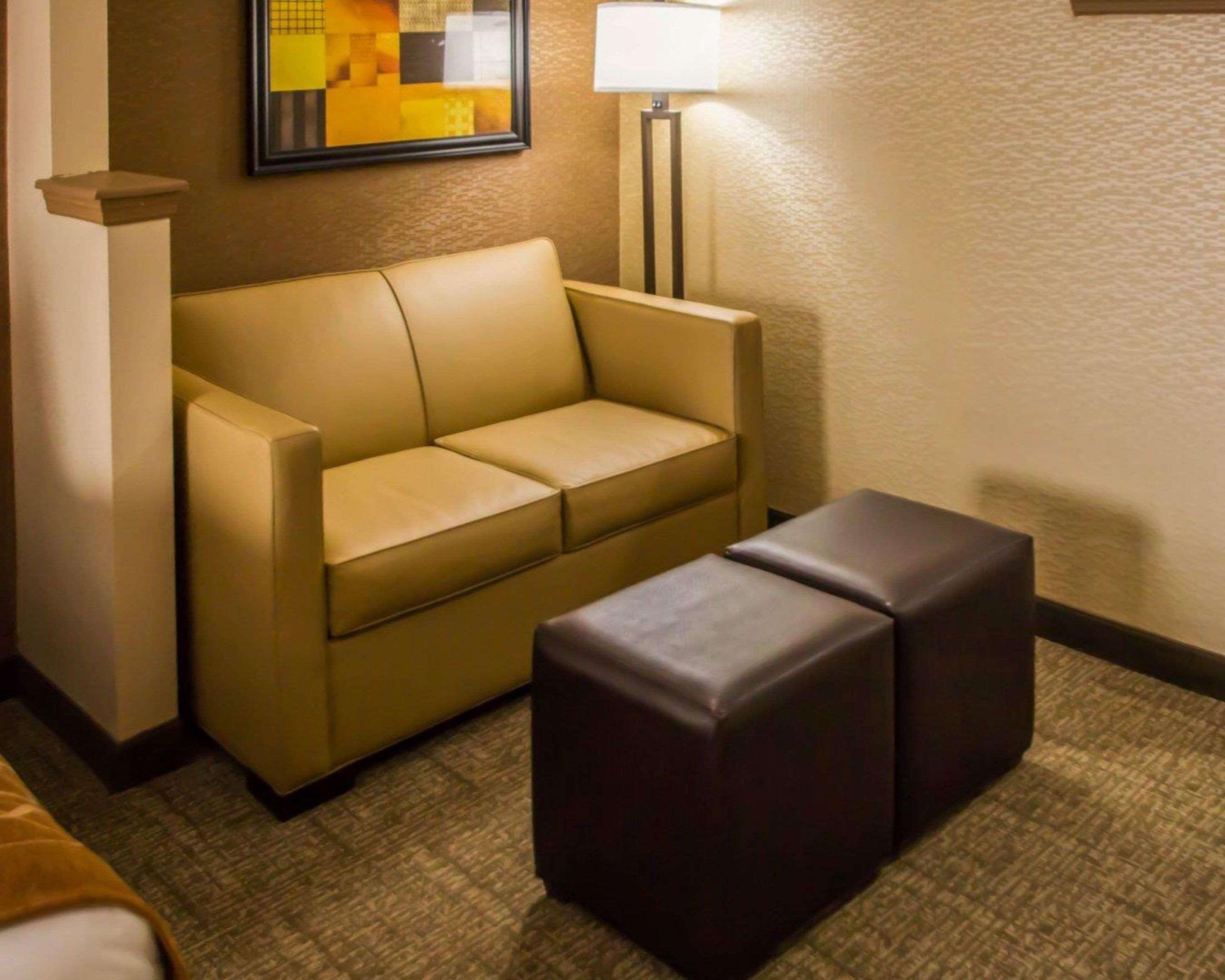 Quality Suites Nyc Gateway North Bergen Buitenkant foto