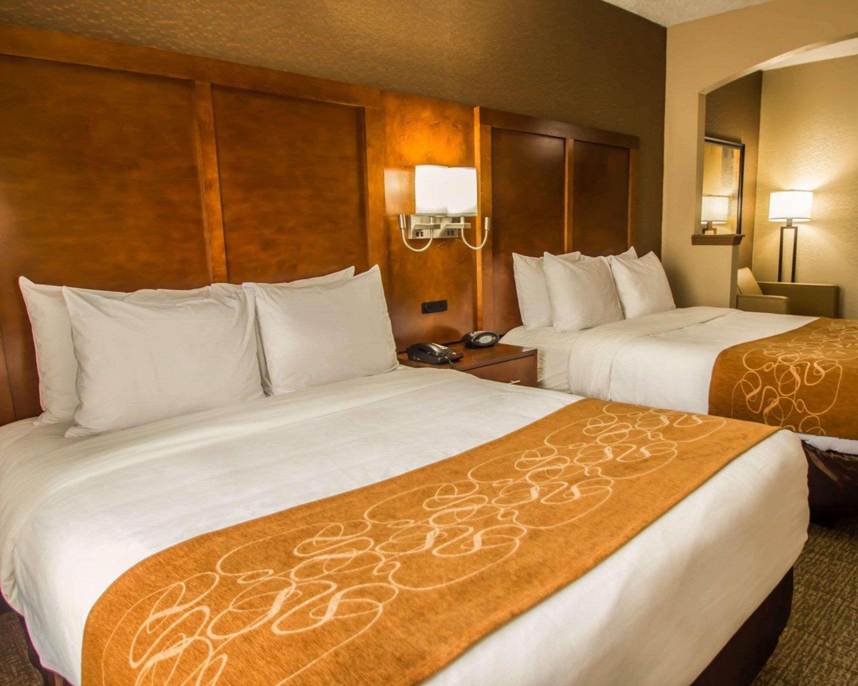 Quality Suites Nyc Gateway North Bergen Buitenkant foto