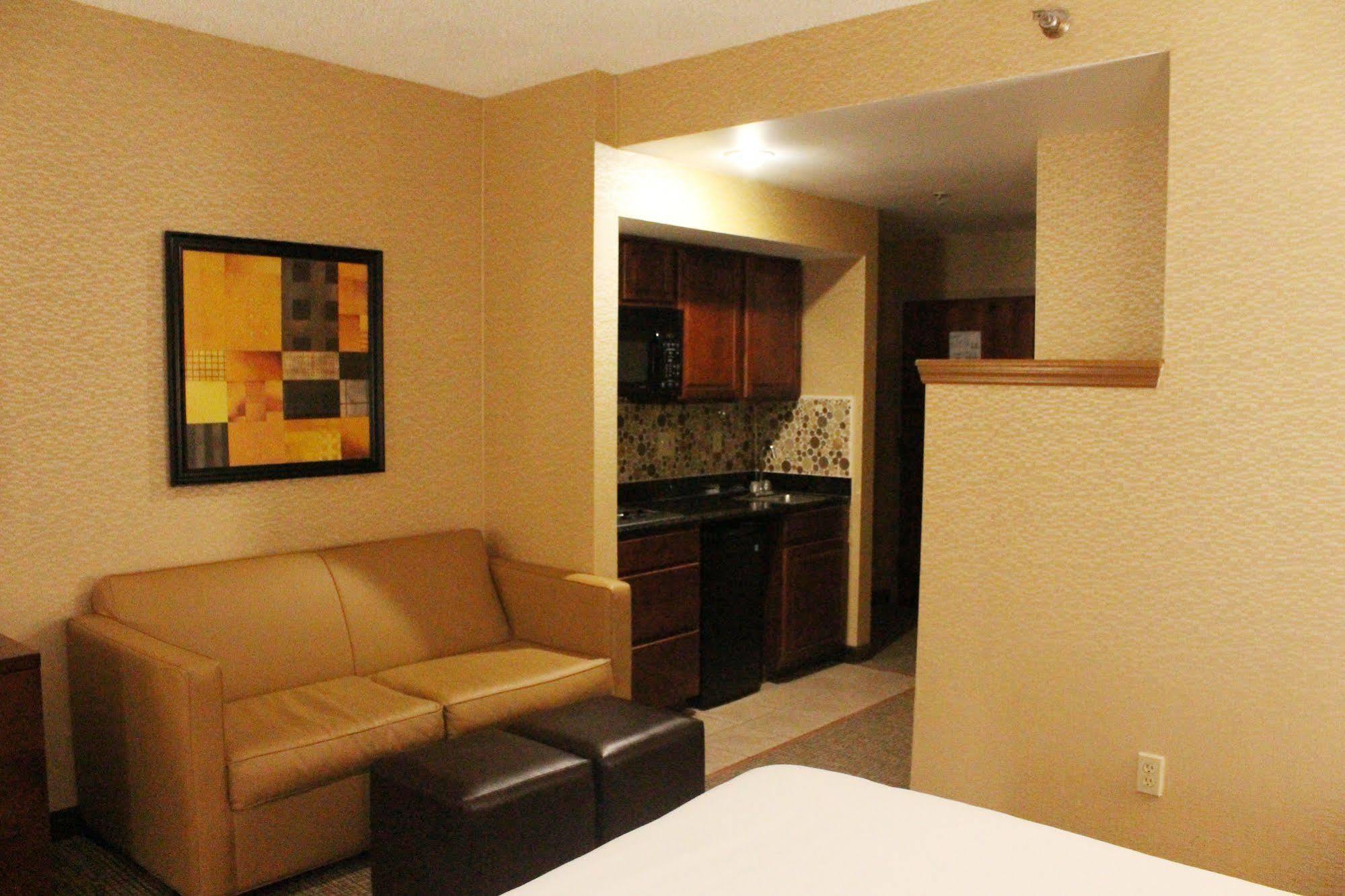 Quality Suites Nyc Gateway North Bergen Buitenkant foto